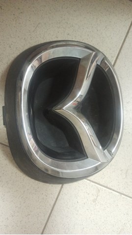 Купити KB8A50722A Mazda Кронштейн емблеми решітки радіатора