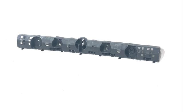 Кронштейн бампера заднього, правий Nissan/Infiniti 852266LB0A
