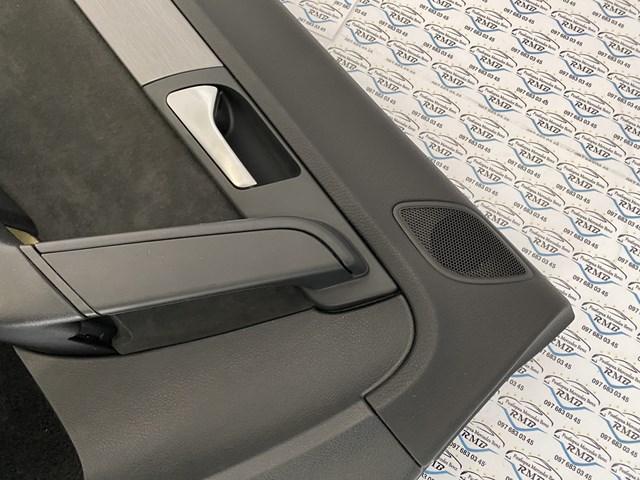 Обшивка правих задніх дверей VAG 3AF867211 ціна, від 18.88 USD