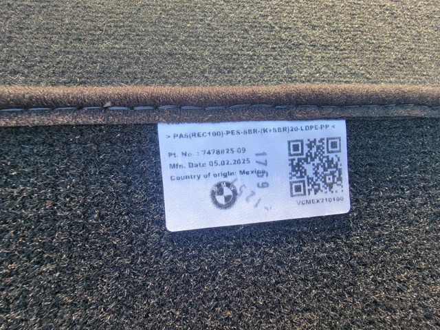  BMW 7478825