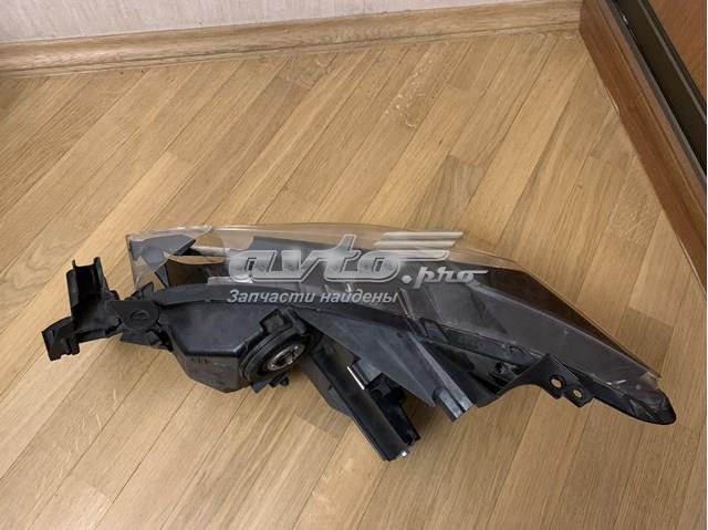 Фара права KJ0151030 Mazda