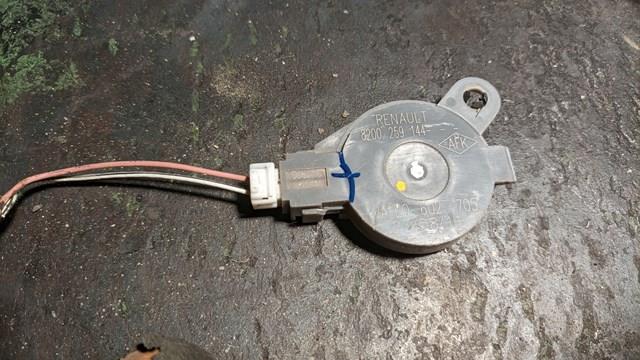 Зумер парктроніка/безключового доступу на Renault Trafic II FL