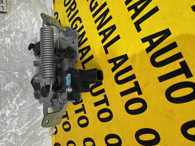 Купити KBB356620 Mazda Замок капота