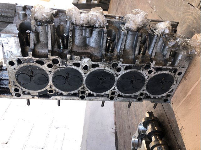 071033735 VAG 