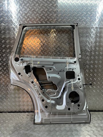 Двері задні FPS 5081317 ціна, від 580.22 USD