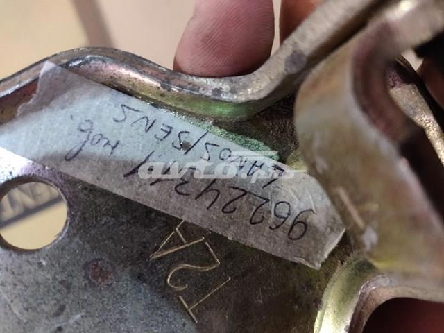 Петля передніх дверей ZAZ 96224311