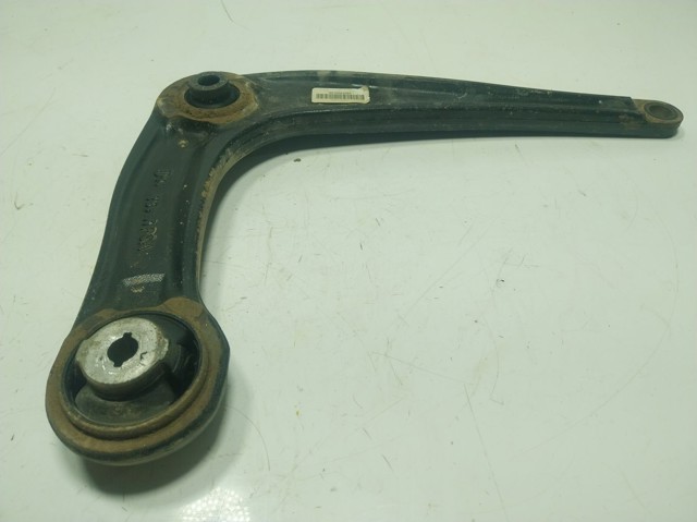 9816863580 Peugeot/Citroen Важіль передньої підвіски нижній, правий