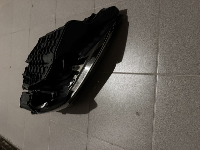Основна фара - вставка VAG 4KE941039B ціна, від 101.33 USD