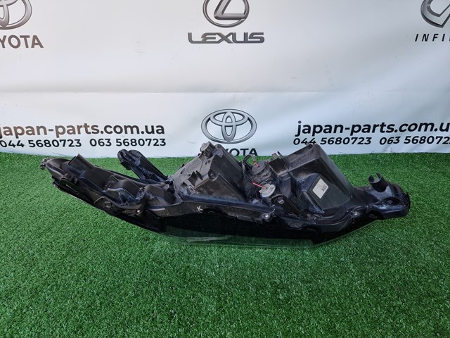 8114533D70 Toyota Основна фара - вставка