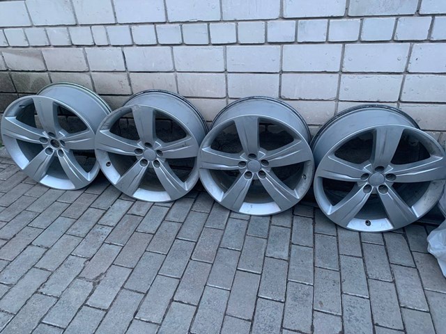Купити LR091536 Land Rover 