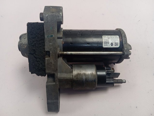 Купити 233006UB0B Nissan/Infiniti Стартер
