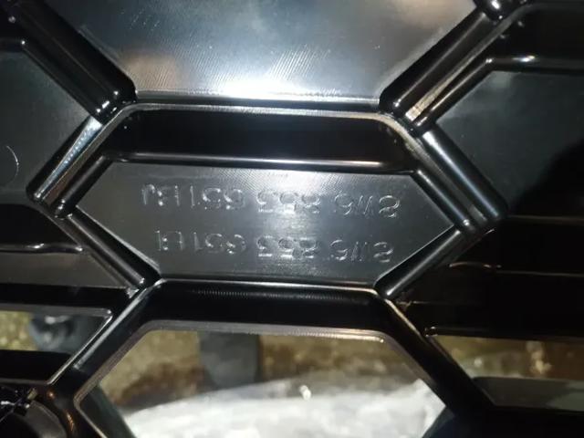 Купити 8W6853651BLRN4 VAG Захисна решітка радіатора