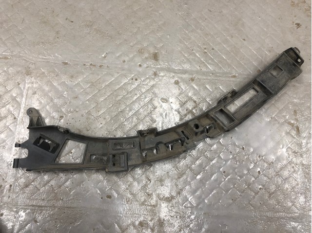 Кронштейн бампера переднього, правий Peugeot/Citroen 9816768780 ціна, від 22.57 USD