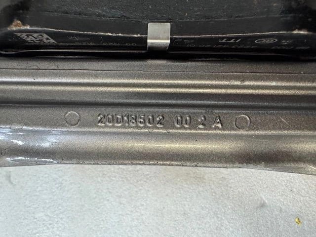 Mercedes A2234215400 ціна, від  USD