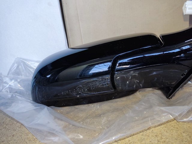 Дзеркало праве 8791033530 Toyota