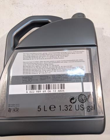 A000989690613ABDE Mercedes Масло двигуна
