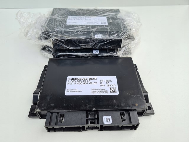 A0009004523 Mercedes 