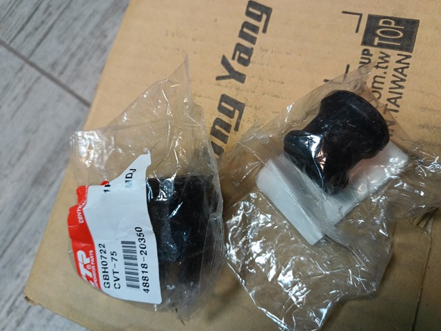 Втулка стабілізатора заднього CTR CVT75 ціна, від 3.42 USD