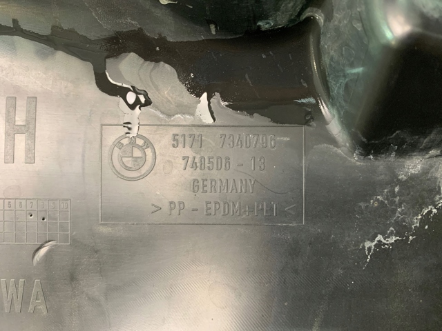 7340796 BMW Підкрилок переднього крила, правий задній