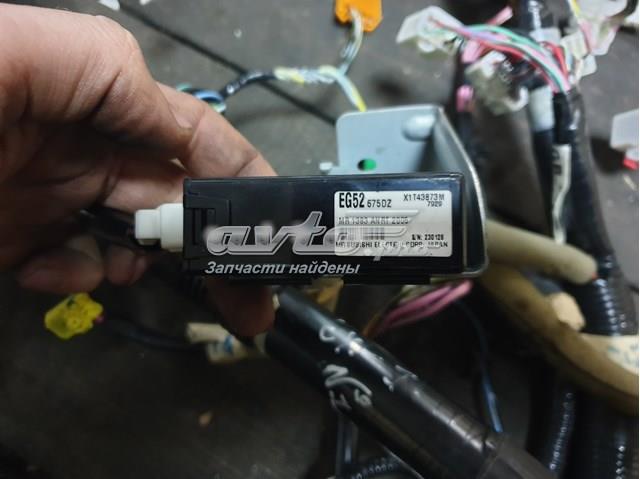 Купити EG52675DZ Mazda 
