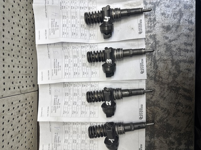 Форсунка інжектора Maxgear 038130073BA