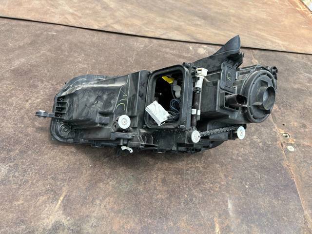 Купити A1679064204 Mercedes Фара передня права