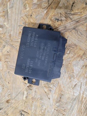 30765690 Volvo 