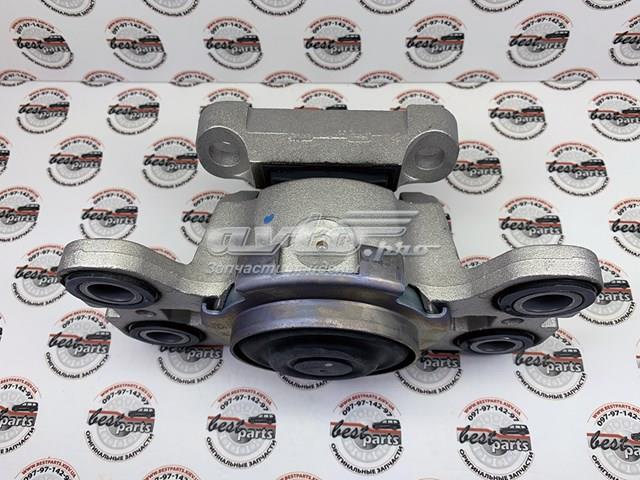 Подушка (опора) двигуна, ліва LR023379 Land Rover