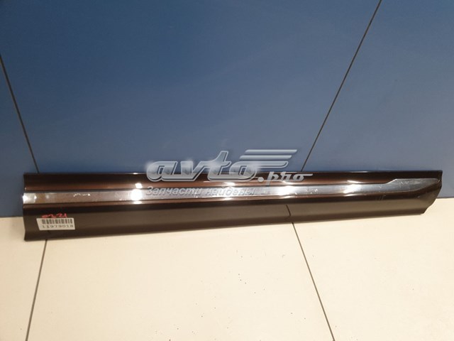 Купити 39846050 Volvo Молдинг передньої правої двері, нижній