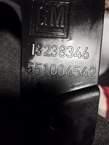 Підсилювач бампера переднього 13238346 General Motors