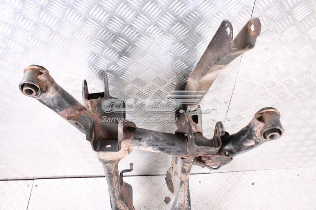 Купити 4100A050 Mitsubishi Балка задньої підвіски, підрамник