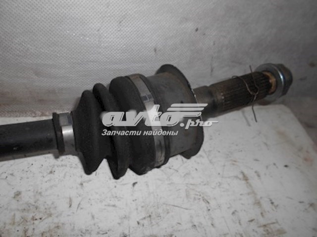 Приводи задніх коліс Subaru 28421SC003 ціна, від 31.63 USD