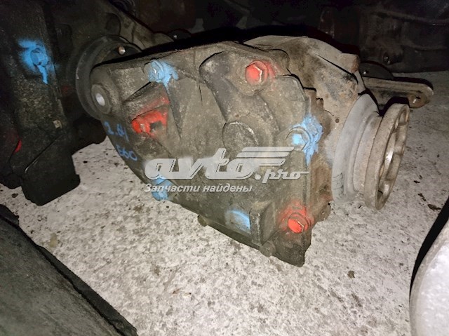33107544581 BMW Задній редуктор