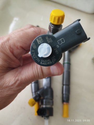 Форсунка паливна Bosch 0445110288 ціна, від 73.20 USD