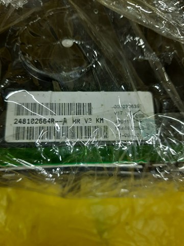 248102664R Renault (RVI) Щиток приладів додатковий