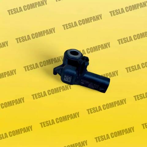 Датчик Ейрбег передній Tesla 103758800A ціна, від 31.67 USD