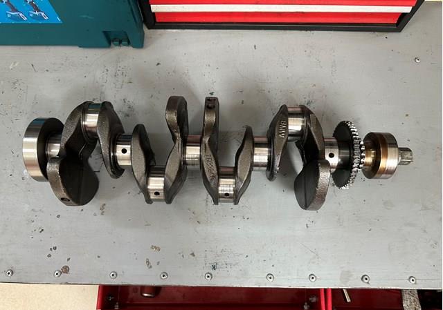 Купити 11212212762 BMW Колінвал