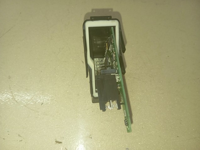 973624106 VAG 