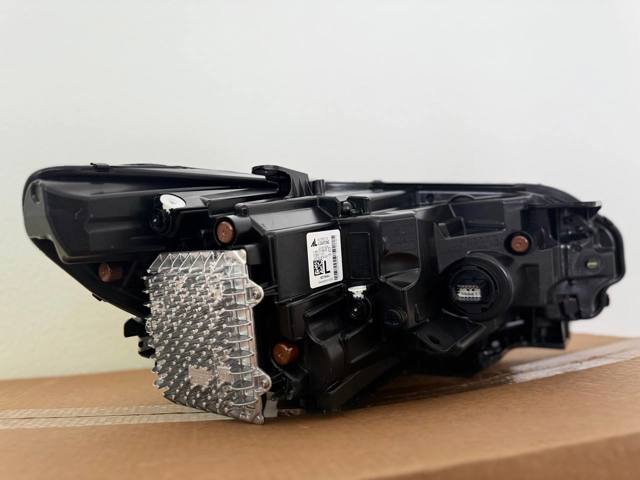 Купити 68275949AE Chrysler Фара