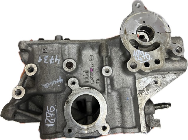 PY0110100 Mazda Головка циліндрів