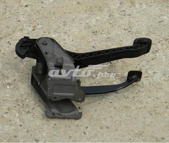  Renault (RVI) 8200215958