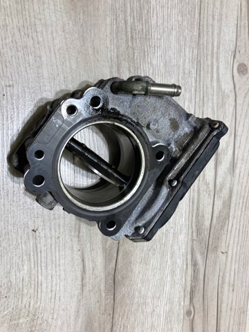 261000E040 Toyota Дросільна заслінка в зборі