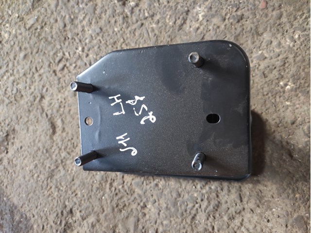 Кронштейн підсилювача переднього бампера Nissan/Infiniti F22156MAMH ціна, від 66.66 USD