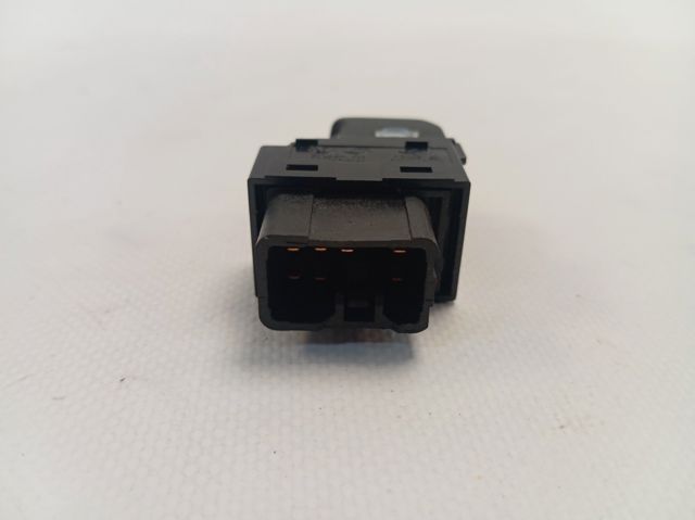 Кнопки заднього склопід'ємника Hyundai/Kia 935751H000 ціна, від 6.66 USD