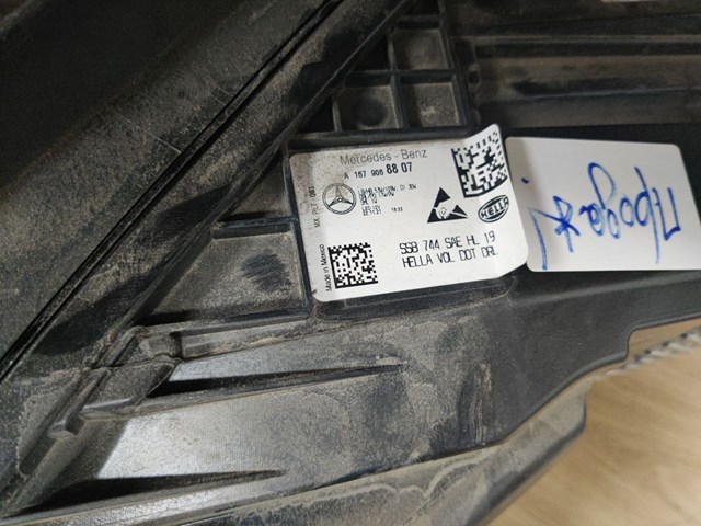 A1679060807 Mercedes Задня ліва зовнішня фара