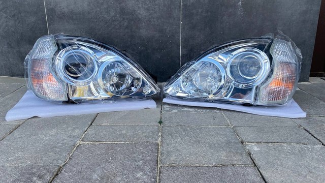 Фара права 92102H1010 Hyundai/Kia