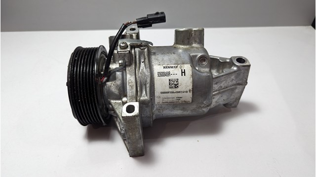 Компресор кондиціонера 926008469R Renault (RVI)