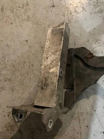 7158874 BMW Балка бампера переднього