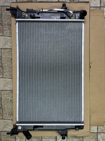 Радіатор основний Hyundai/Kia 25310J9910 ціна, від 162.98 USD