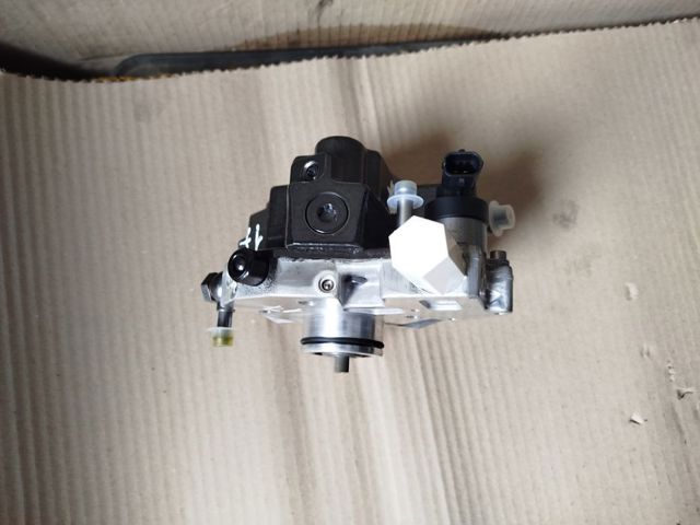 Купити 0986437325 Bosch Насос паливний високого тиску (ПНВТ) - DIESEL